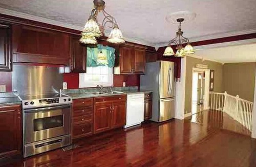 East Point Casa | Cheerful Three Bedroom Residential Home