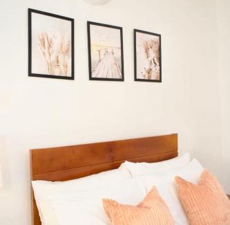 Mwananyamala Apartamento | Cheerful 3 bedroom standalone