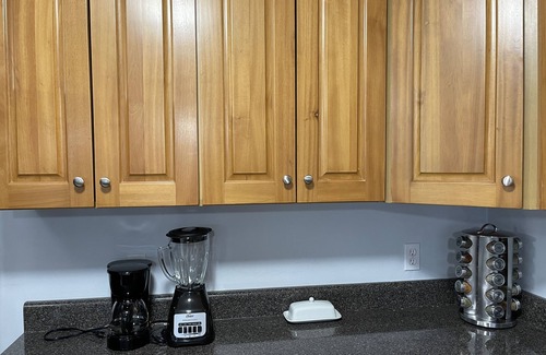 Tallahassee Casa | Cheerful 3-bedrooms with free WiFi & ESPN sleeps 6