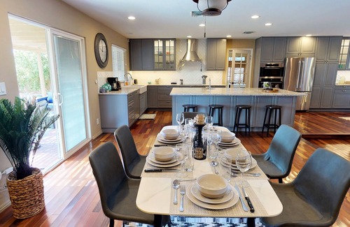 Enterprise Villa | Cheerful 3Bd, 2Br Villa w/Pool. 15 mins to Strip