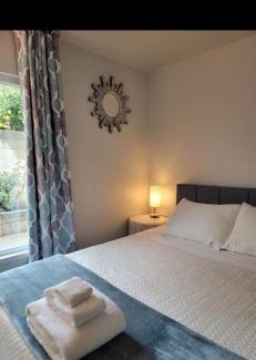 Placentia Casa | Cheerful 4 bed, 2 bath with pool near Disneyland