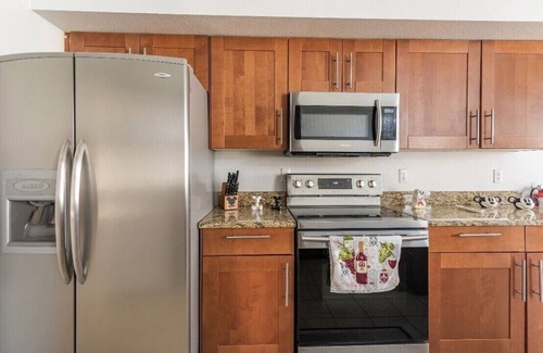 Lindfields Casa | Cheerful 4 bedroom minutes from disney with pool.