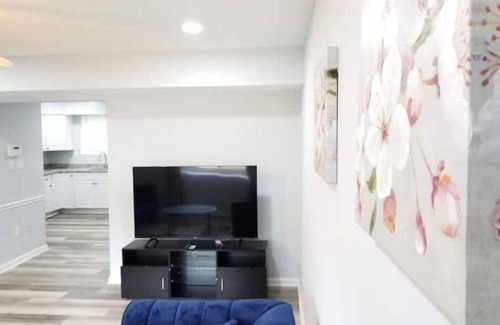 Waldorf Casa | Cheerful 6 bedroom House with free parking wldf