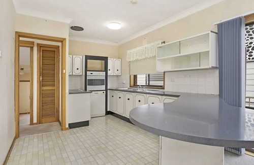 Redhead Casa | Cheerful beach house at redhead beach