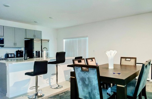 Fedhaven Casa | Cheerful brand new 4 bedroom home awaits!