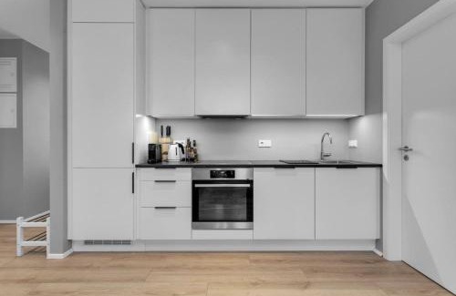 Hliðar Apartamento | Cheerful Down Town Apartment