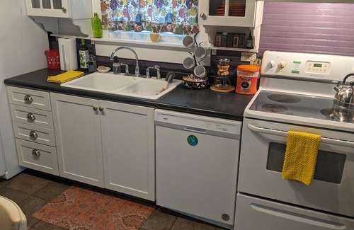 Athens Casa | 🌞 Cheerful Eclectic Bungalow in 🐕 Dog Friendly Neighborhood -NO PET FEES