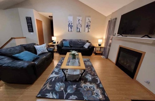 East Olympia Casa | Cheerful Getaway 5BD/ 3BTH In the Heart of Lacey