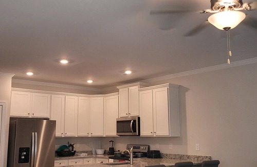 Northeast Raleigh Casa | Cheerful home entire 3 bedroom with massage chair
