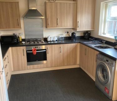 Kirkdale Casa | Cheerful Home FOR FOOTBALL, DOCKS AND CITY CENTRE