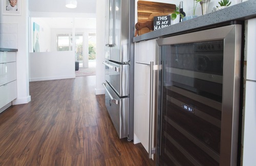 Tustin Casa | Cheerful mid mod 3 bedroom house w/pool, AC & fast wifi