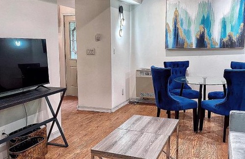 Minden Hills Complejo | Cheerful rainforest cottage with free parking