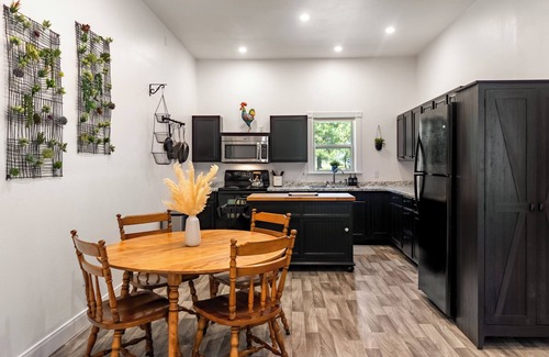 Greenville Casa | Cheerful Retreat on 8 acres