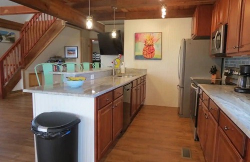 Avon Cabaña | Cheerful, Semi Oceanfront, pet friendly, w/pool