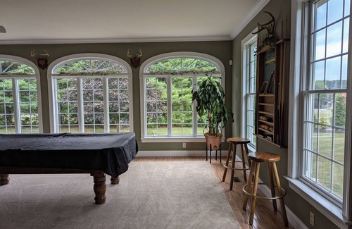 Parkesburg Casa | Cheerful & Spacious 4-bedroom Family Friendly Home with Hot tub
