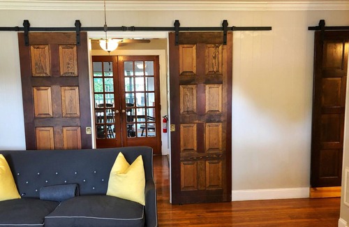 Summerville Casa | Cheerful Summerville Home in a Convenient Location