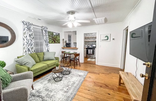 Beaufort Cabaña | Cheerful tiny home by the Bay