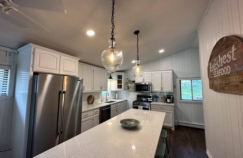 Amery Casa | Cheers to Blue Skies! - Waterfront on Lake Wapogasset & Bear Trap Lake