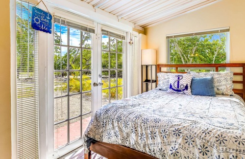 Sugarloaf Key Cabaña | Cheery, Family-Friendly Cottage w/ Free WiFi, Private Gas Grill, and A/C