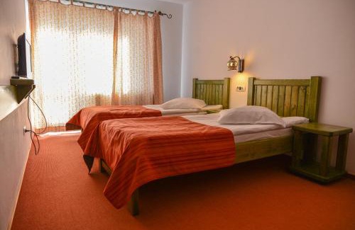Moieciu de Jos Complejo | Cheile Gradistei Fundata Resort