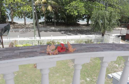 Anse Boileau Apartamento | Chello's Villa