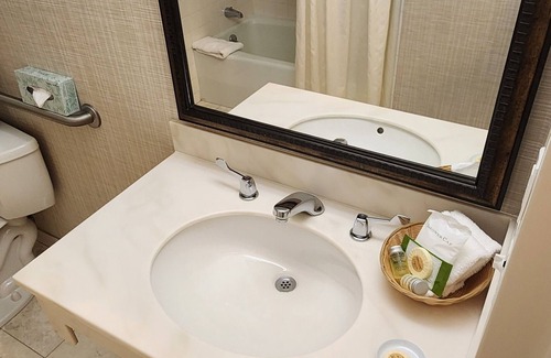 Cow Hollow Hotel | Chelsea Inn