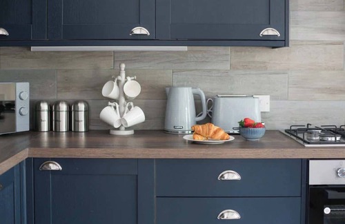 Ampney Crucis Casa | Cheltenham | Cotswolds Stay with Workspace + Parking