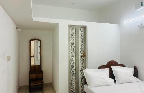 Tiruchendur Cabina | Chendur kumaran residency