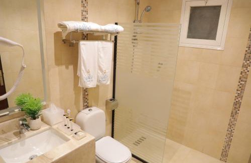Taif Apartamento | Cheney Parkin