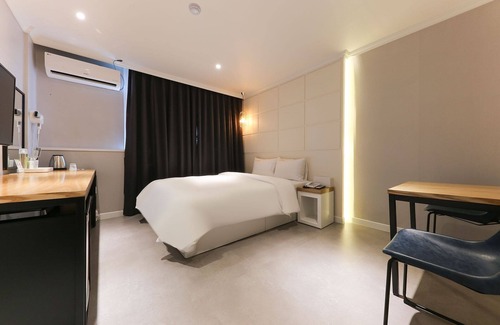 Cheonan Hotel | Cheonan Green Hill