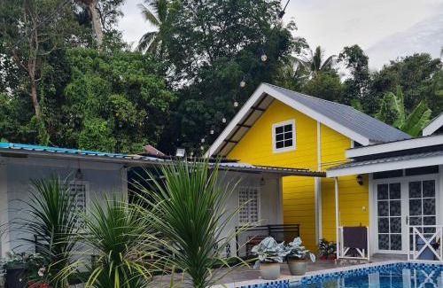 Kampung Rambutan Rendang Casa | Cheqma Tiny Chalet