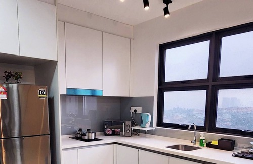 Taman Mutiara Apartamento | Retiro dúplex minimalista en Cheras para 8 personas