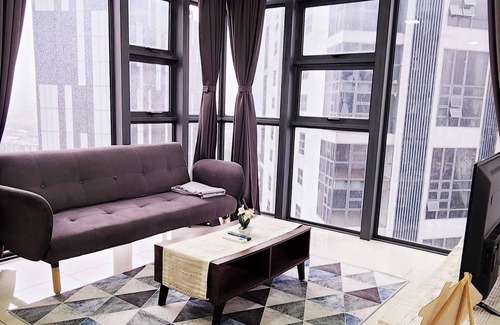 Taman Mutiara Apartamento | Retiro dúplex minimalista en Cheras para 8 personas