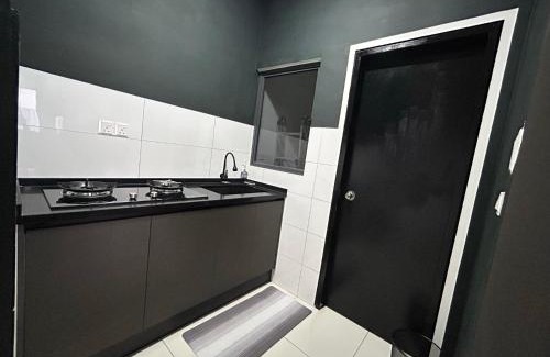 Kampung Bukit Dukong Apartamento | Cheras traders garden Black Lover trader square 2 bedroom , WI-FI , projector