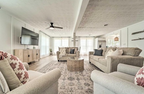 Mooresburg Casa | Cherokee Lake Home with Private Dock and Patio!