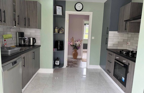 Enniskillen Cabaña | Cherry Chirp Cottage in County Fermanagha