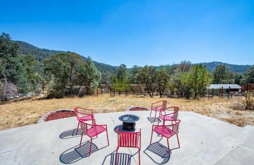 Oakhurst Casa | Cherry Cottage 15 min from Yosemite South Entrance