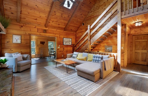 Cherry Log Cabina | Cherry Goose Lodge- Cherry Log GA