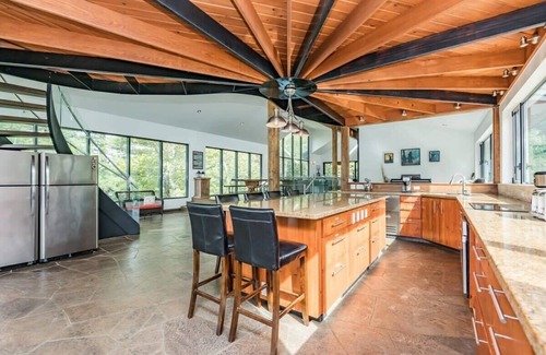 Utterson Casa | Cherry Island Muskokas Premiere Private Island