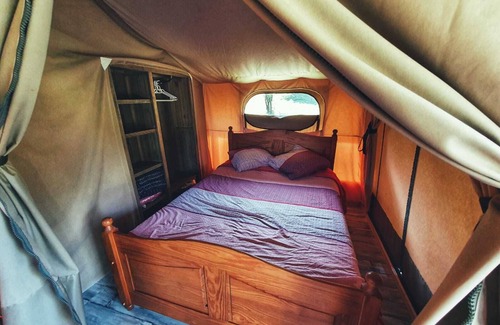 Engravies Cabina | Tienda Cherry Lodge para 8 personas