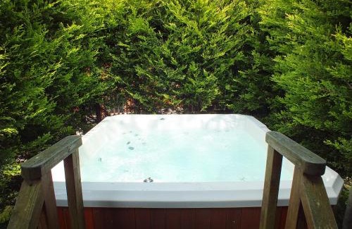 Swanage Casa | Cherry Log Cabin