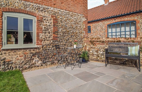 Great Snoring Cabaña | Cherry Tree Cottage - UK30237