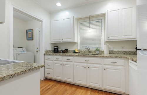 Greenville - Spartanburg Casa | Oasis acogedor, a 7 minutos del centro de la ciudad, familia, negocios y perros. Wi-Fi gratis