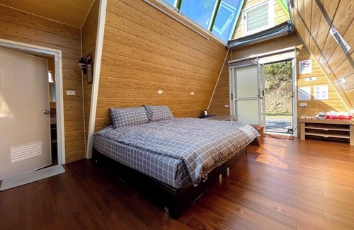 Ren'ai Cama Y Desayuno | Cherub Camp Area