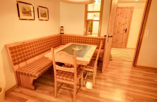 Silvaplana Apartamento | Chesa Munteratsch 1-Zimmerwohnung 106 Typ B