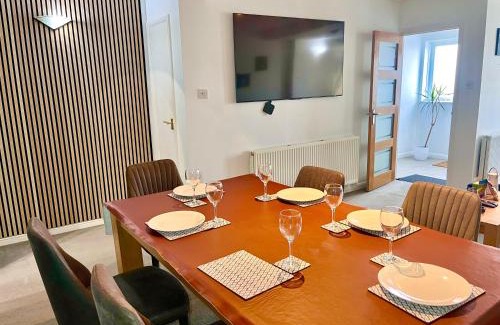 Chessington Casa | Chessington Blue with parking