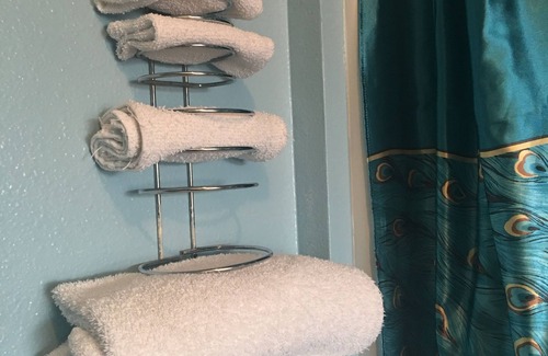 Southwest Anaheim Hotel | Chester Inn Motel