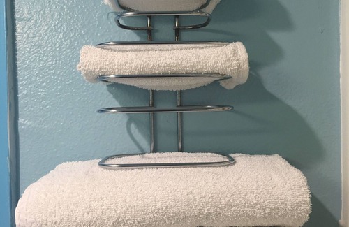 Southwest Anaheim Hotel | Chester Inn Motel