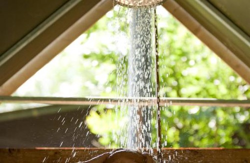 Jedburgh Otro | Chesters Estate Canvas Hideaway external shower