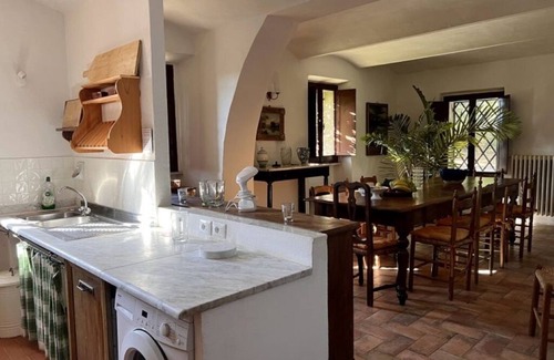 Lucignano Casa | Chestnut House